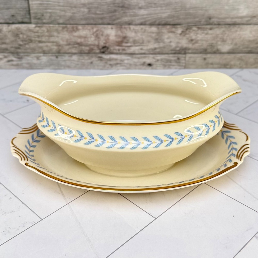 Syracuse China Gravy Boat Old Ivory Sherwood Blue Laurel